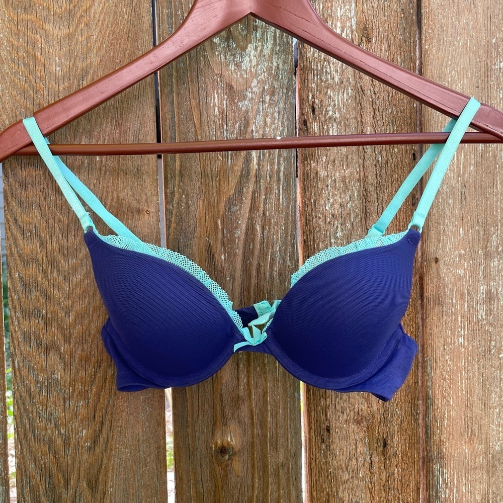 Victoria's Secret Navy Blue Bra with Mint Trim